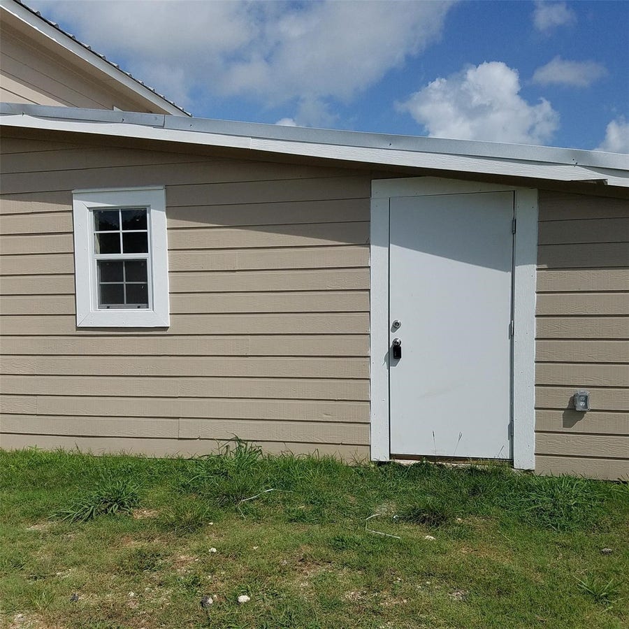Property photo for 1503-2 Spur 529, Rosenberg, TX