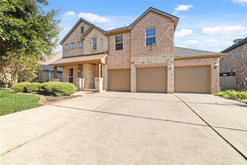 2051 Brodie Lane, Conroe, TX 77301 2051 Brodie Lane, Conroe, TX 77301