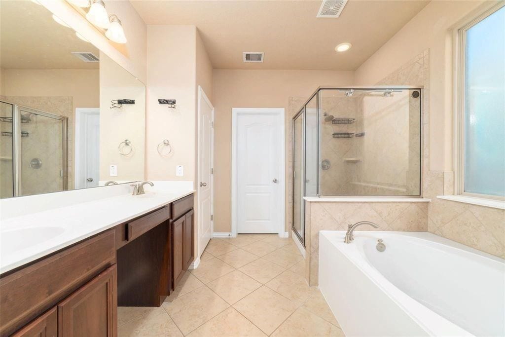 2051 Brodie Lane, Conroe, TX 77301 2051 Brodie Lane, Conroe, TX 77301