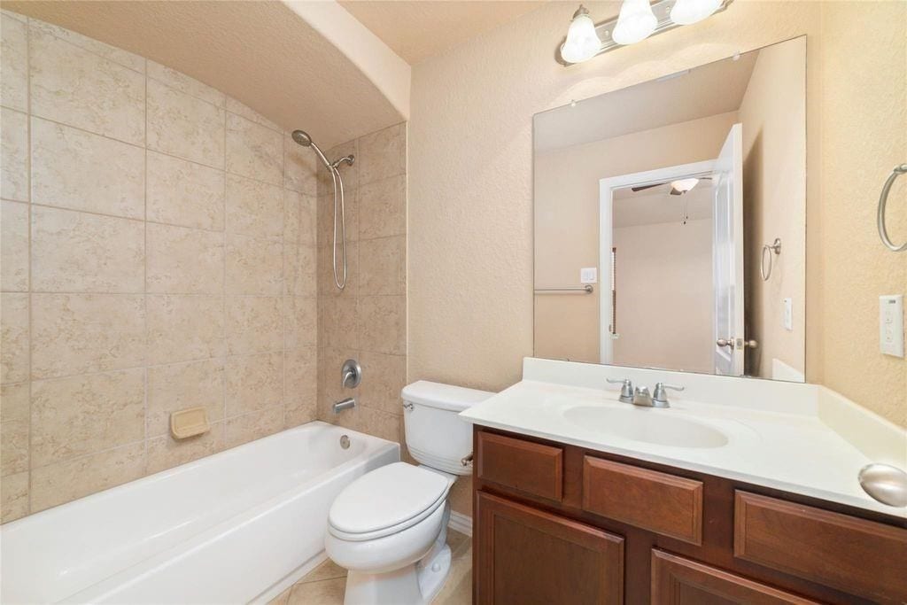 2051 Brodie Lane, Conroe, TX 77301 2051 Brodie Lane, Conroe, TX 77301