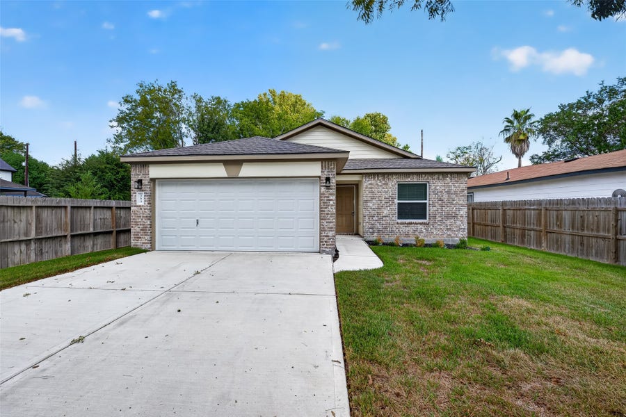 Property photo for 353 Todd Street, Tomball, TX