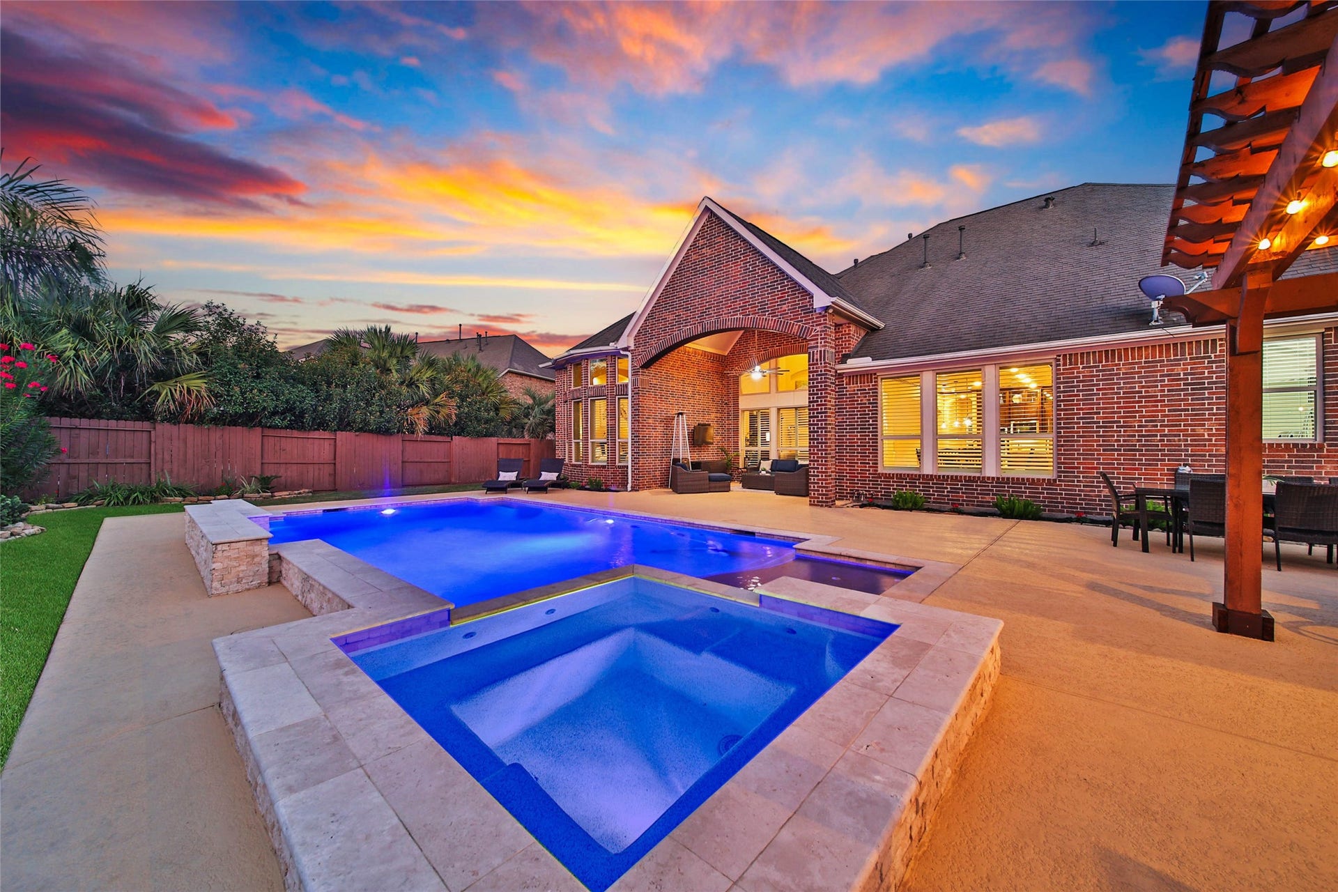 5318 Briarcliff Lane, Fulshear, TX 77441 Staycations just took on a whole other meaning with this incredible backyard setting.