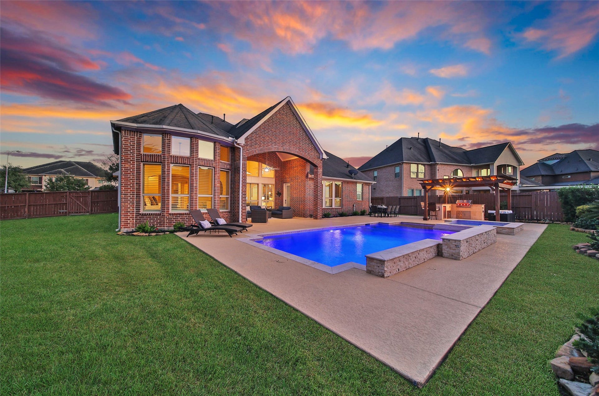 5318 Briarcliff Lane, Fulshear, TX 77441 Even your furry family members will love all the green space - WOOF!