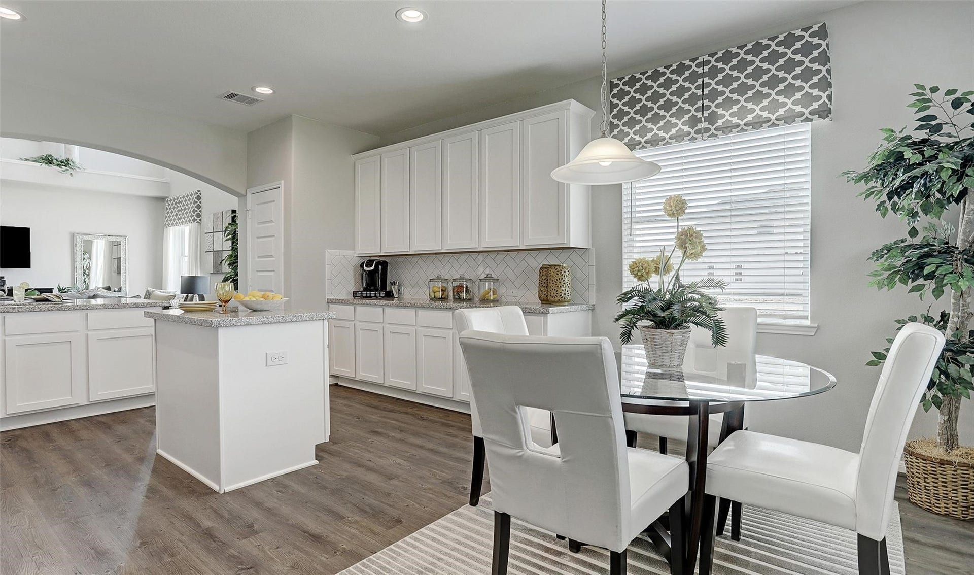 5315 Cj Walker Lane, Houston, TX 77048 5315 Cj Walker Lane, Houston, TX 77048