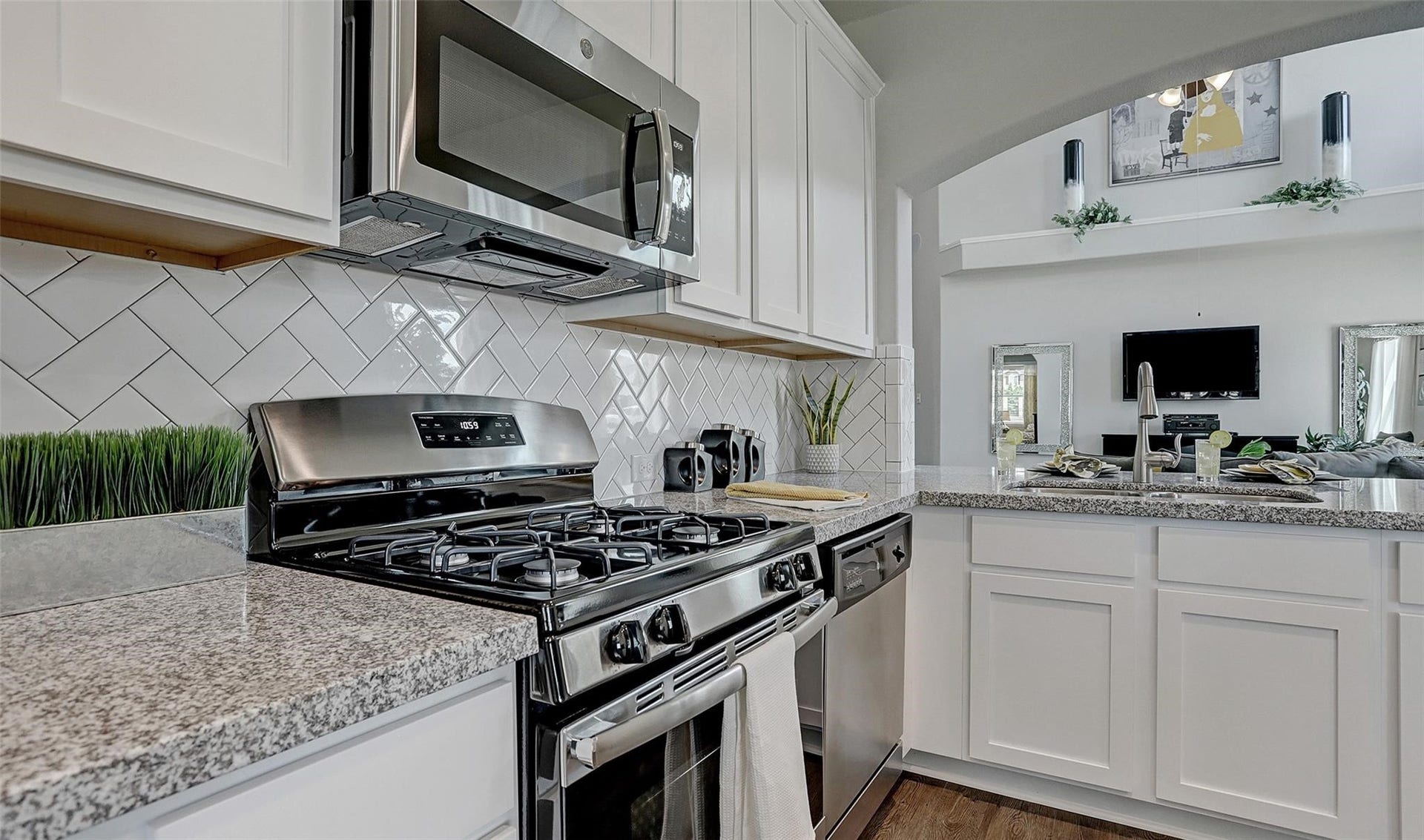 5315 Cj Walker Lane, Houston, TX 77048 5315 Cj Walker Lane, Houston, TX 77048