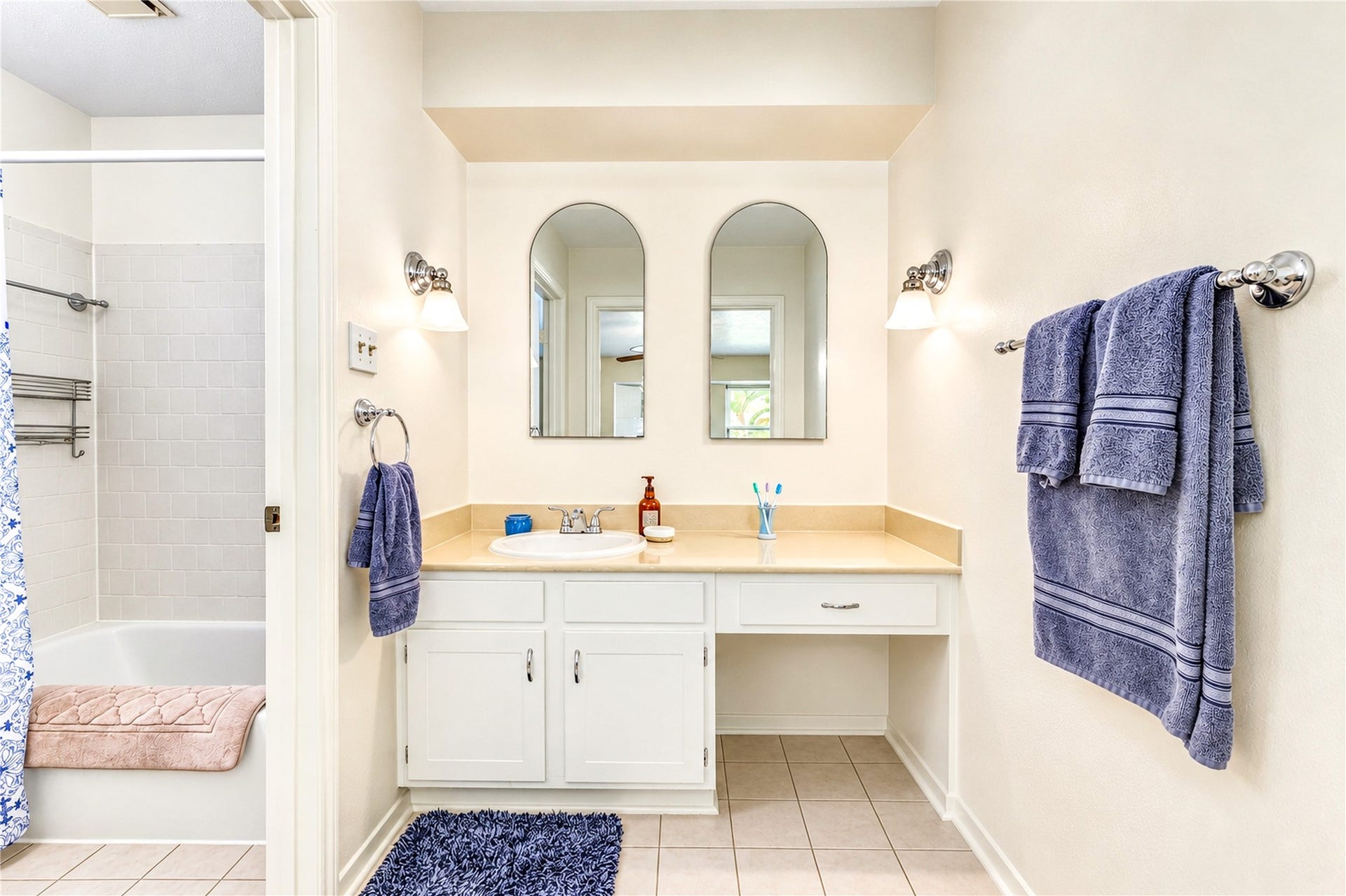 11403 Brook Meadows Lane, Meadows Place, TX 77477 11403 Brook Meadows Lane, Meadows Place, TX 77477