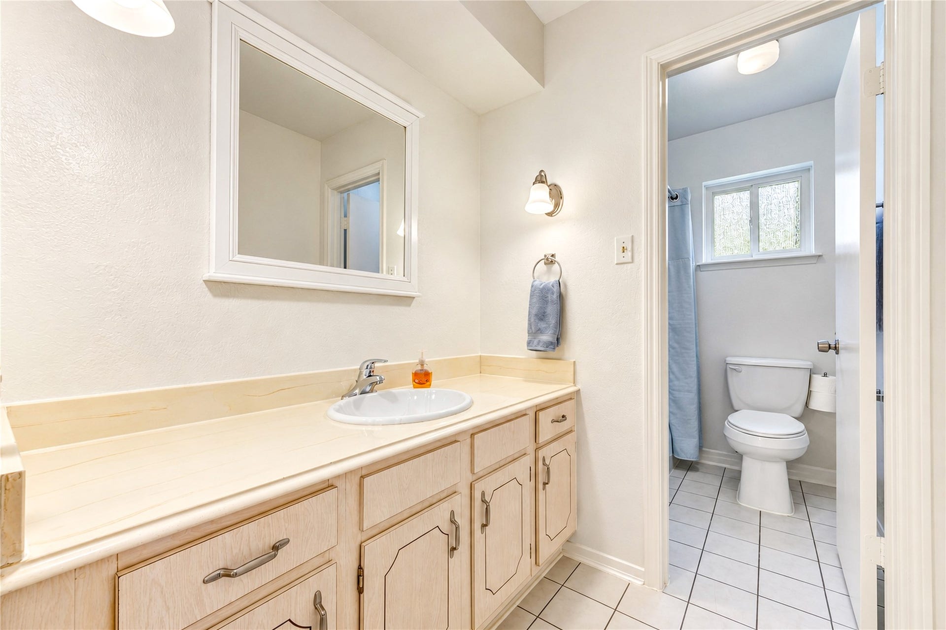 11403 Brook Meadows Lane, Meadows Place, TX 77477 11403 Brook Meadows Lane, Meadows Place, TX 77477