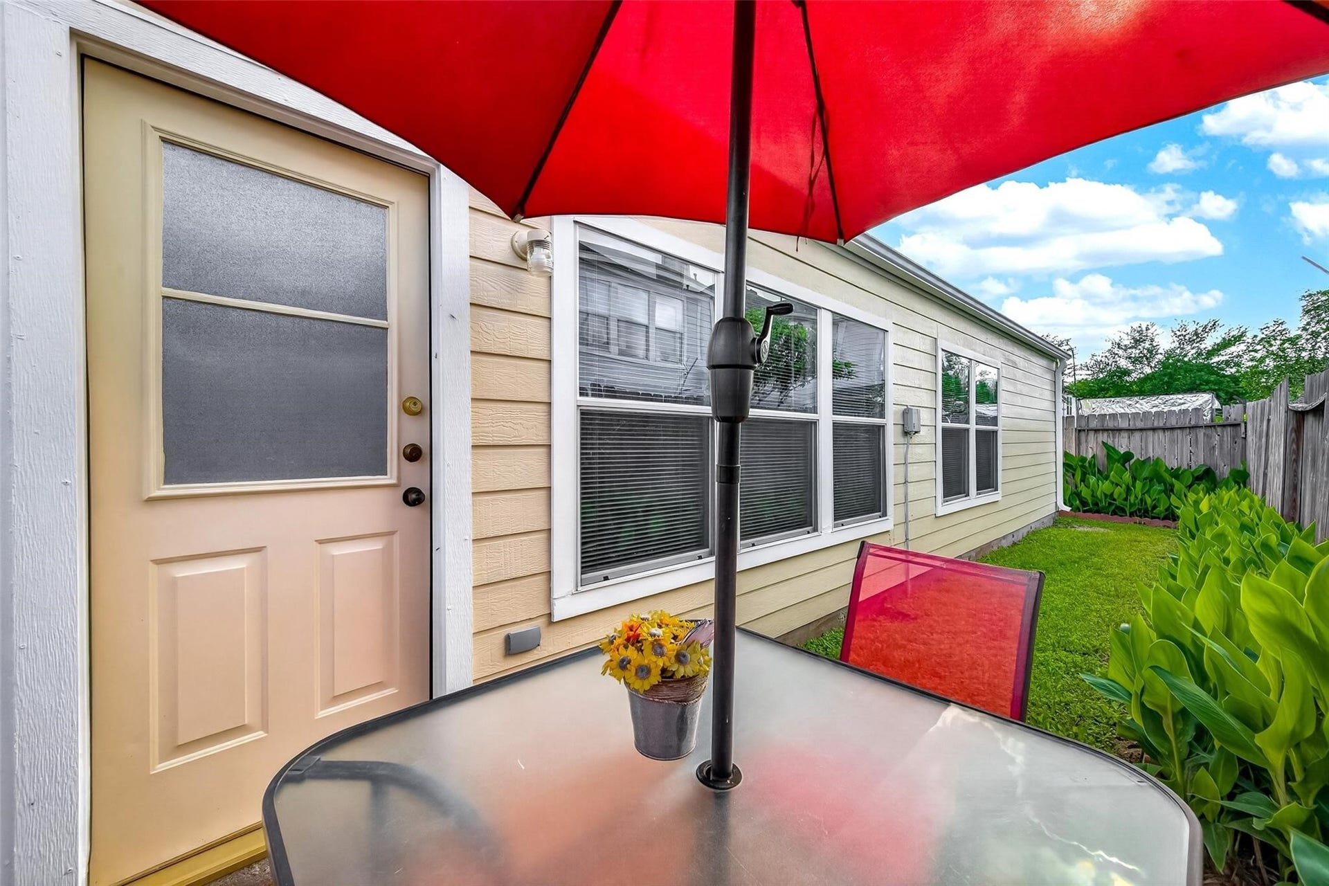 12830 Lodenbriar Drive, Houston, TX 77072 12830 Lodenbriar Drive, Houston, TX 77072