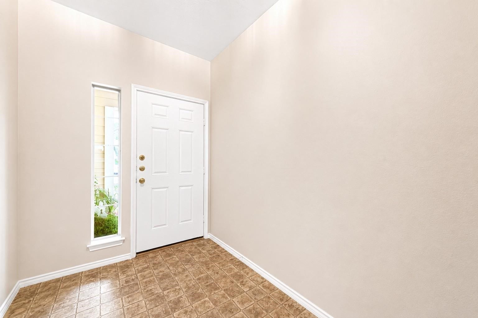 12830 Lodenbriar Drive, Houston, TX 77072 12830 Lodenbriar Drive, Houston, TX 77072