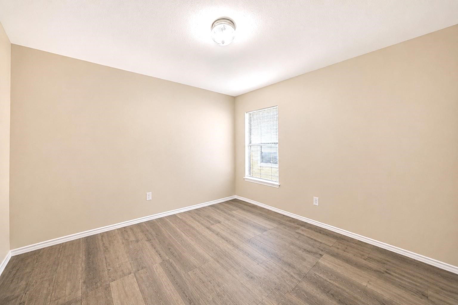 12830 Lodenbriar Drive, Houston, TX 77072 12830 Lodenbriar Drive, Houston, TX 77072