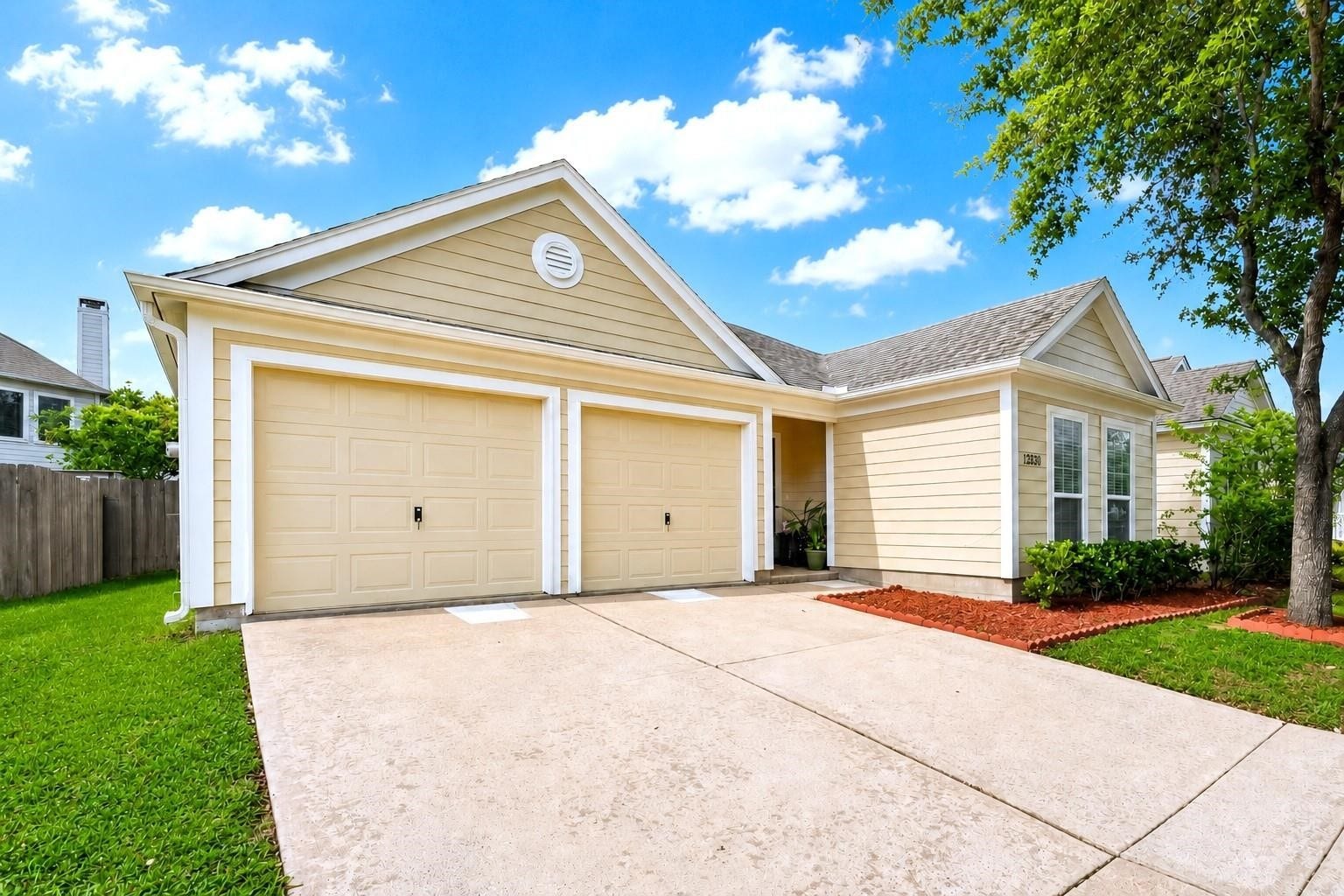 12830 Lodenbriar Drive, Houston, TX 77072 12830 Lodenbriar Drive, Houston, TX 77072