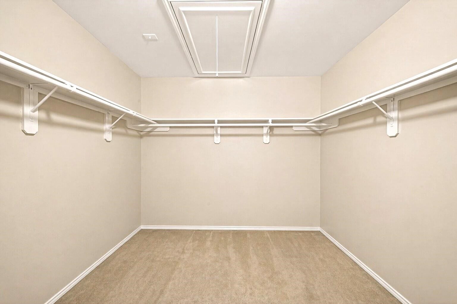 12830 Lodenbriar Drive, Houston, TX 77072 12830 Lodenbriar Drive, Houston, TX 77072