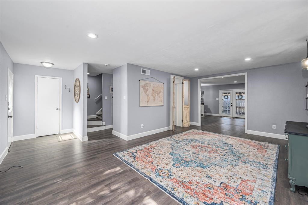 1371 Country Place Drive, Houston, TX 77079 1371 Country Place Drive, Houston, TX 77079