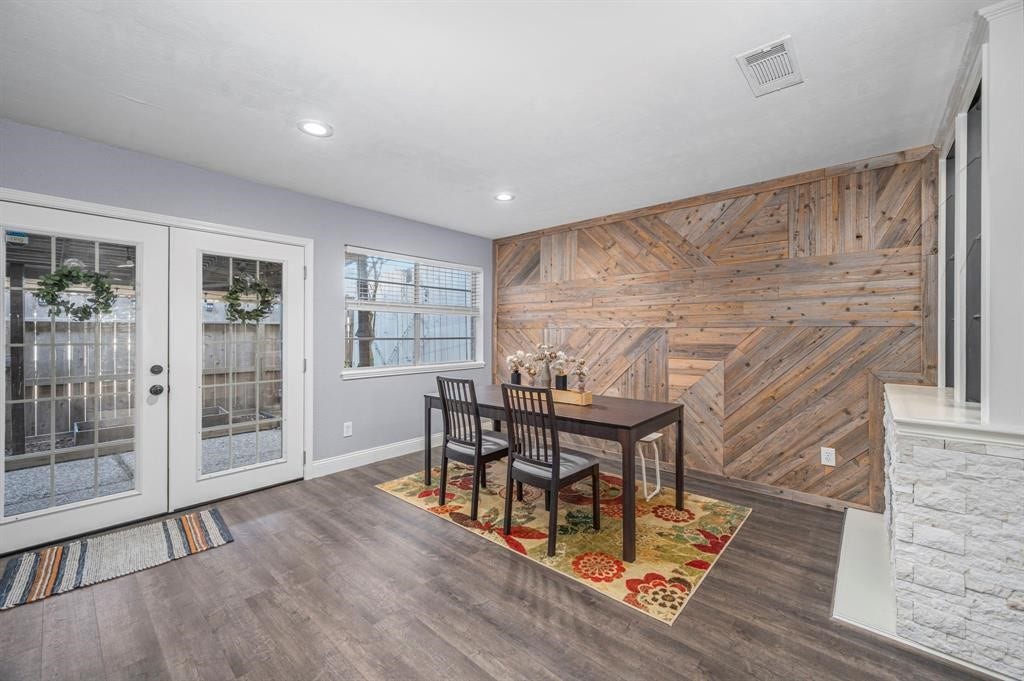 1371 Country Place Drive, Houston, TX 77079 1371 Country Place Drive, Houston, TX 77079