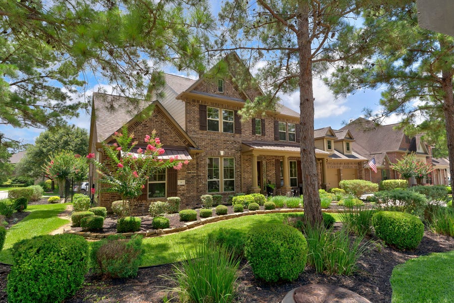Property photo for 14 Dewlight Place, The Woodlands, TX