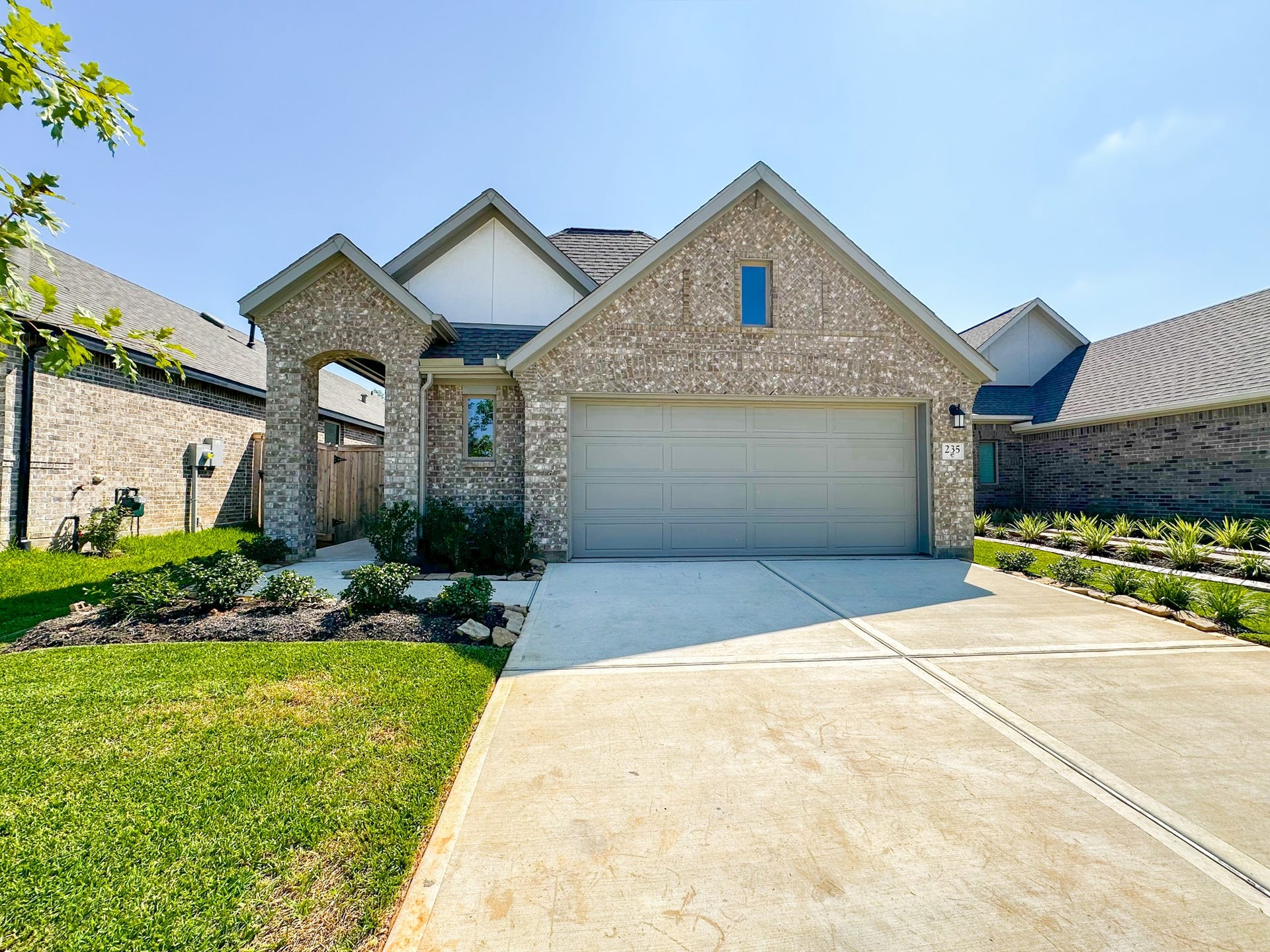 235 Navasota Narrows Way, Conroe, TX 77304 235 Navasota Narrows Way, Conroe, TX 77304