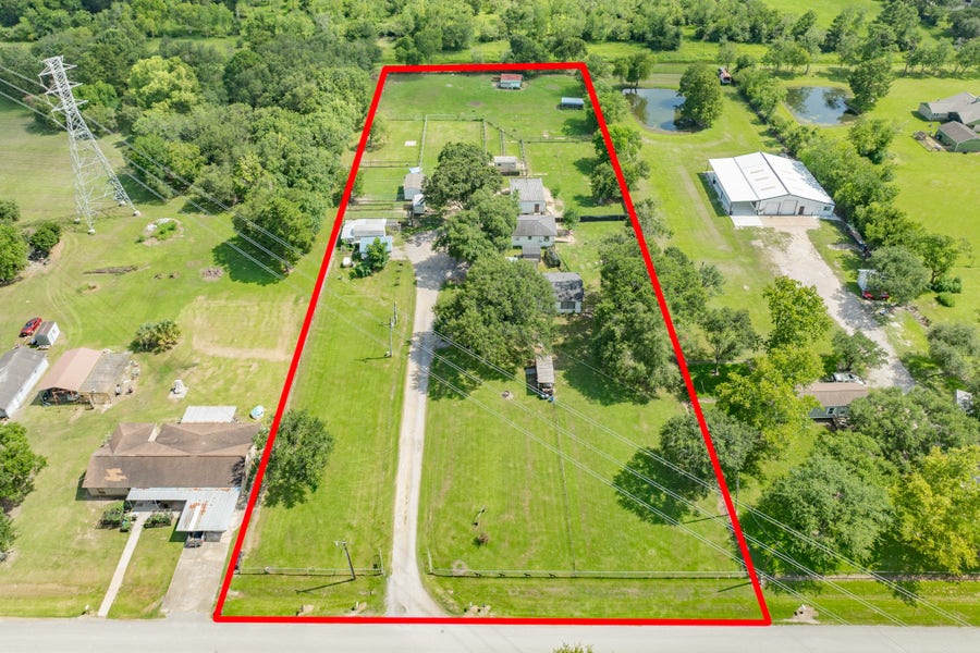 Property photo for 2230 Nancy Street, Alvin, TX