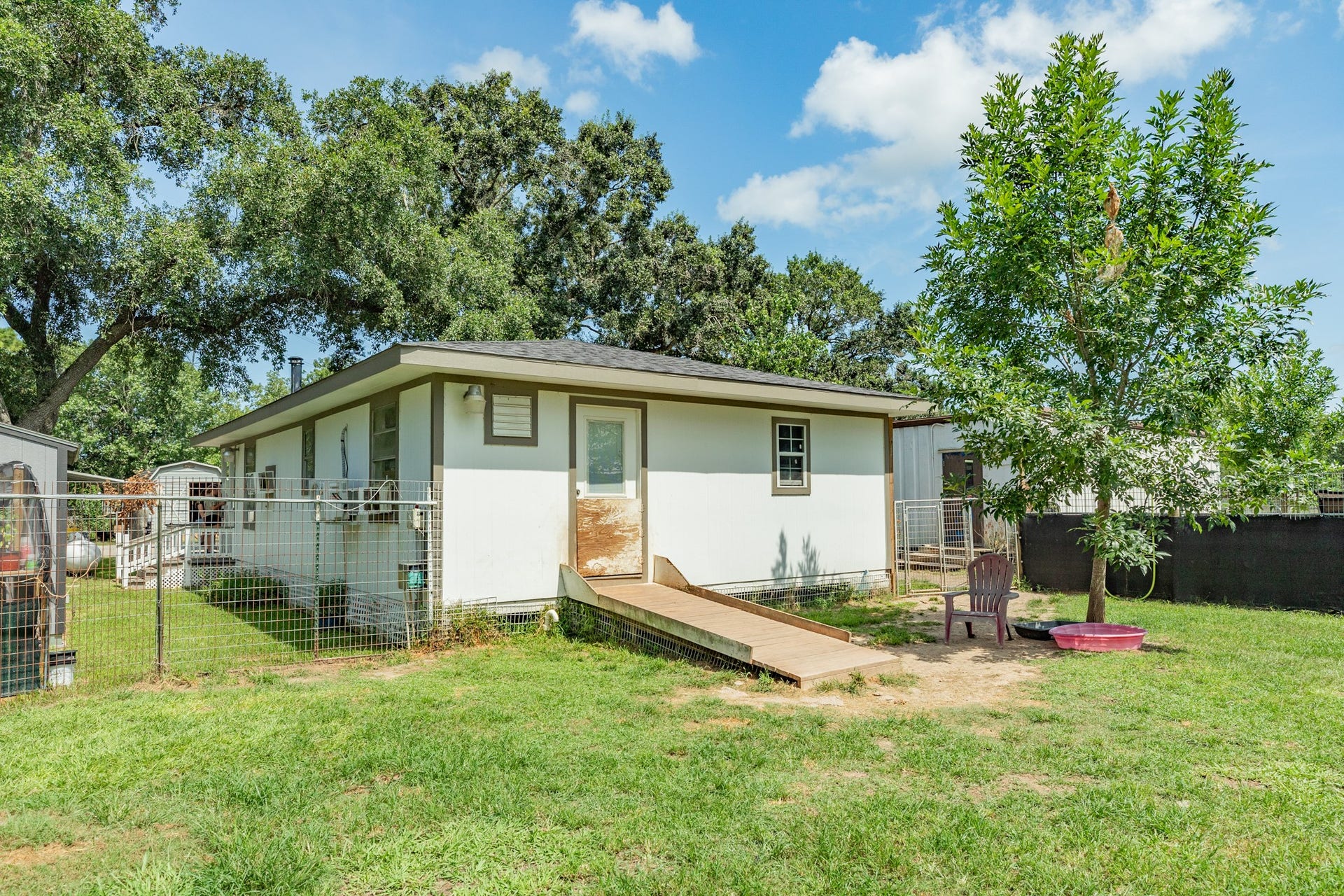 2230 Nancy Street, Alvin, TX 77511 2230 Nancy Street, Alvin, TX 77511