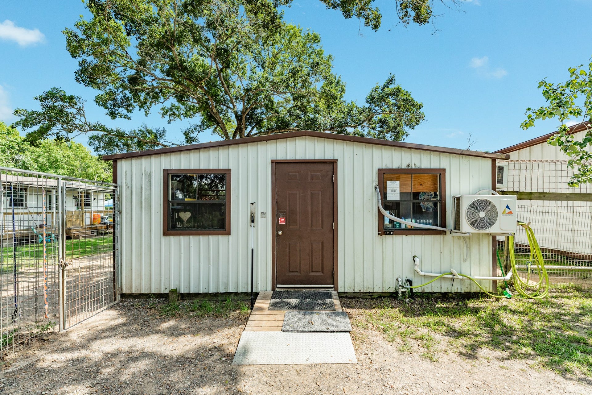 2230 Nancy Street, Alvin, TX 77511 2230 Nancy Street, Alvin, TX 77511
