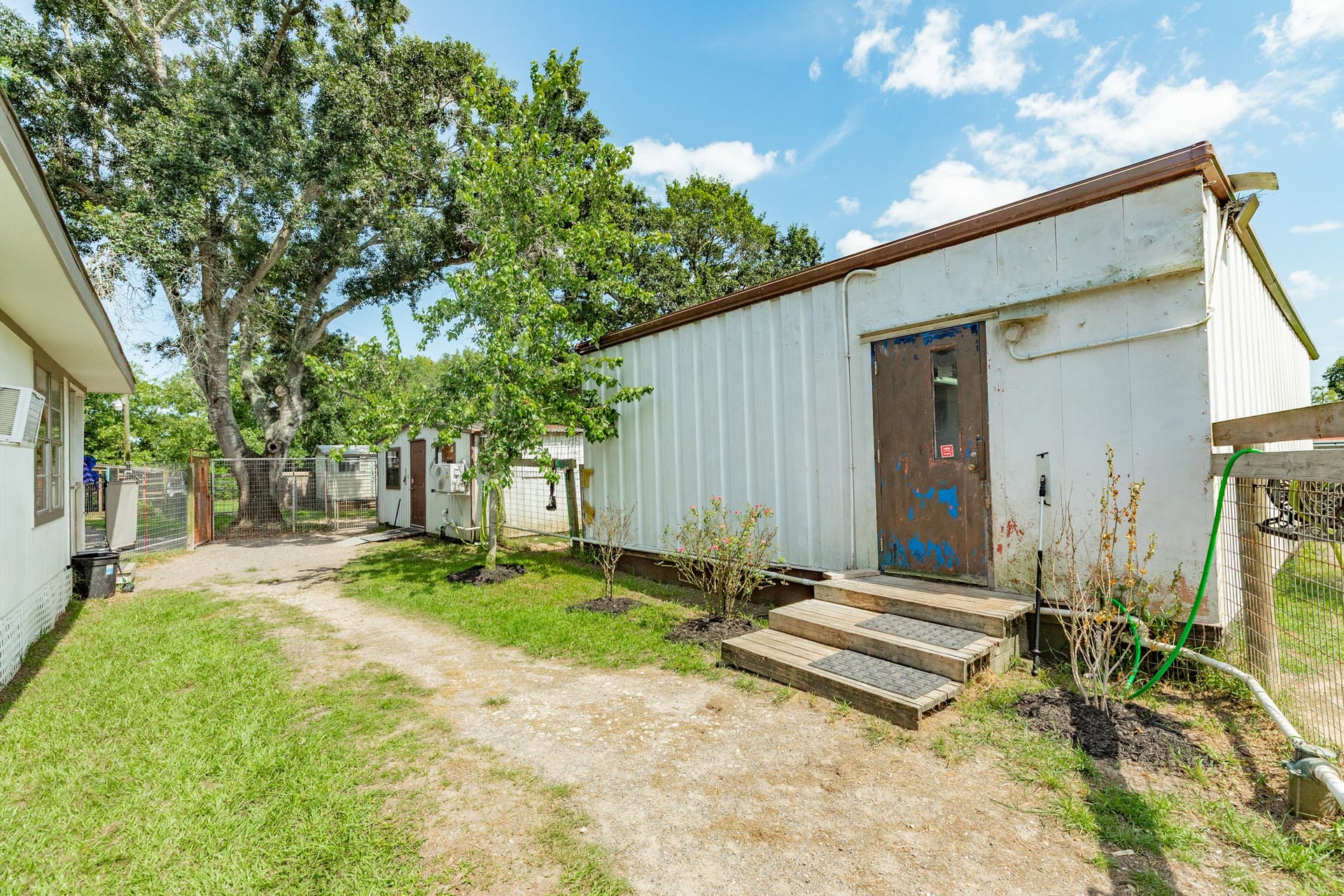 2230 Nancy Street, Alvin, TX 77511 2230 Nancy Street, Alvin, TX 77511
