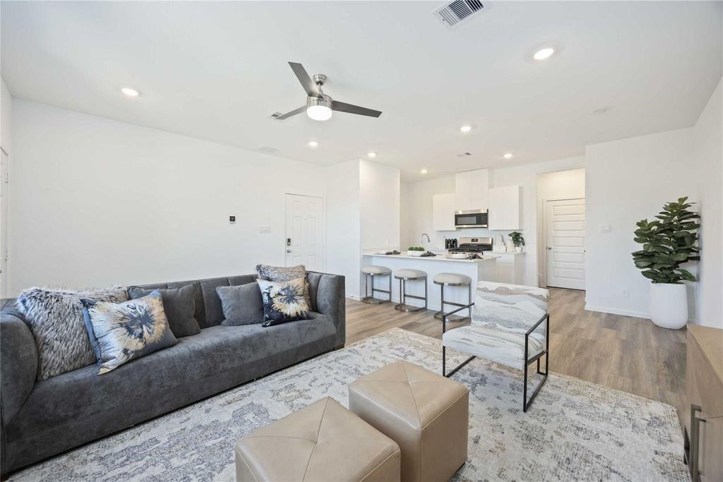 5930 Manning Oaks Street, Houston, TX 77091 5930 Manning Oaks Street, Houston, TX 77091