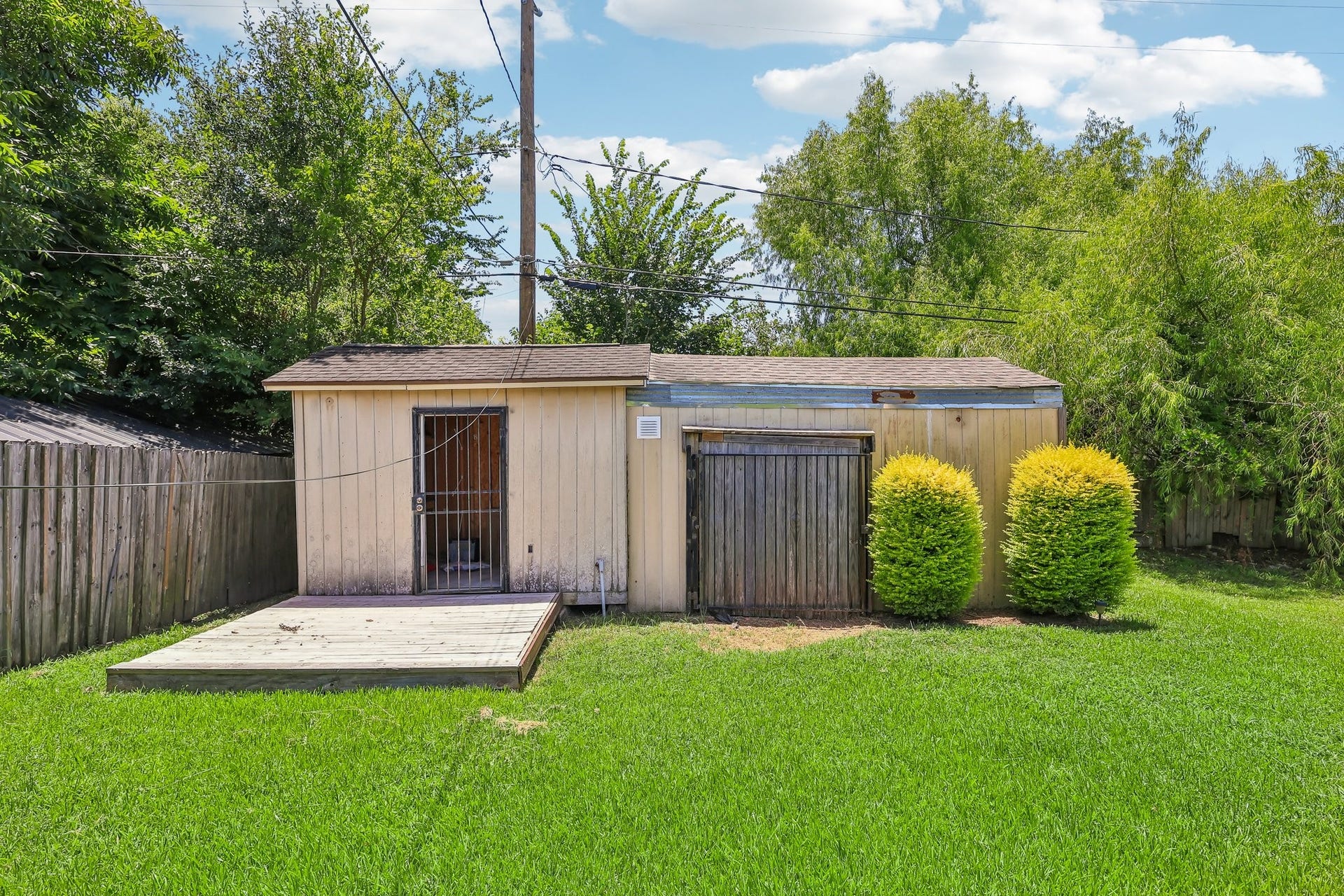 4516 Dewberry Street, Houston, TX 77021 4516 Dewberry Street, Houston, TX 77021