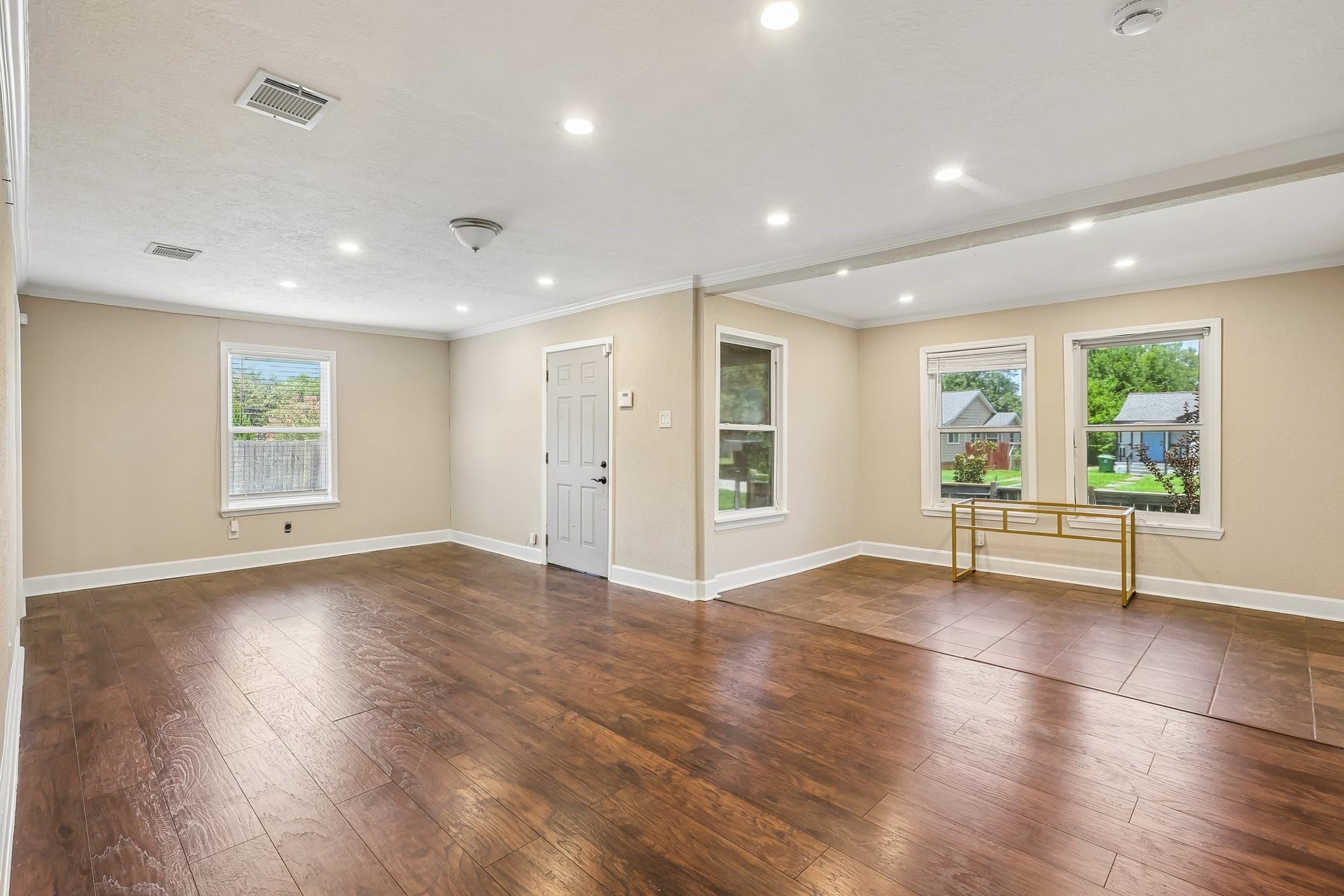 4516 Dewberry Street, Houston, TX 77021 4516 Dewberry Street, Houston, TX 77021