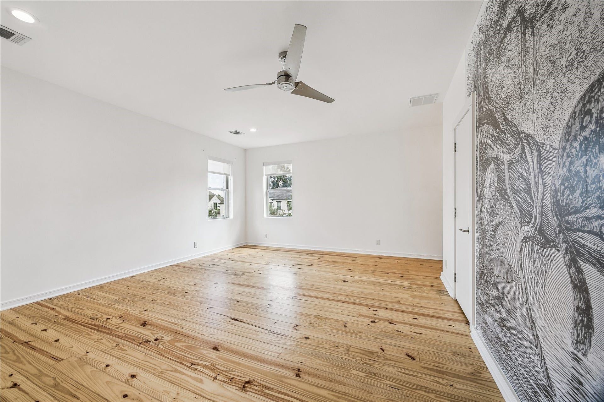 1601 Pine Chase Drive, Houston, TX 77055 The secondary bedrooms are large, this one is ~21x21