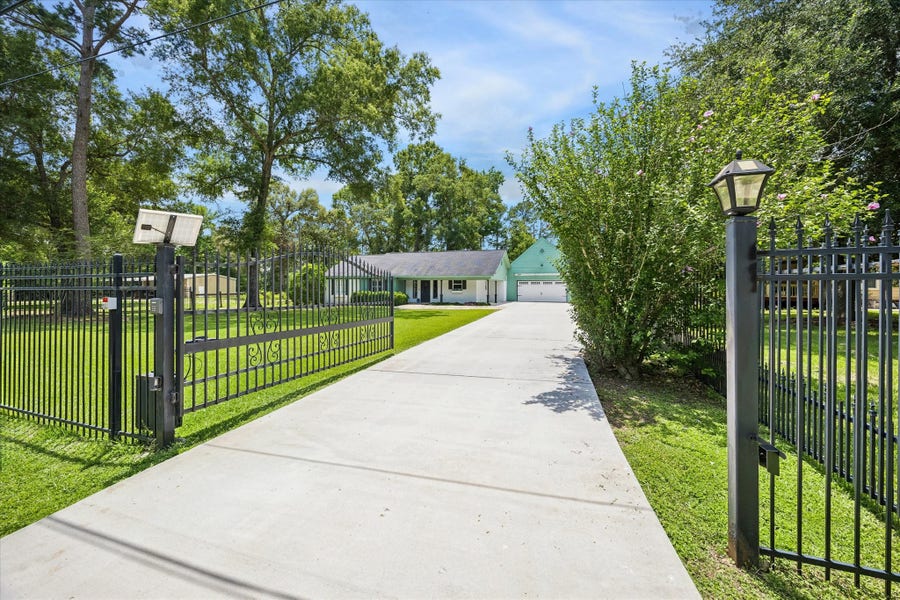 Property photo for 15432 Esther Drive, Conroe, TX
