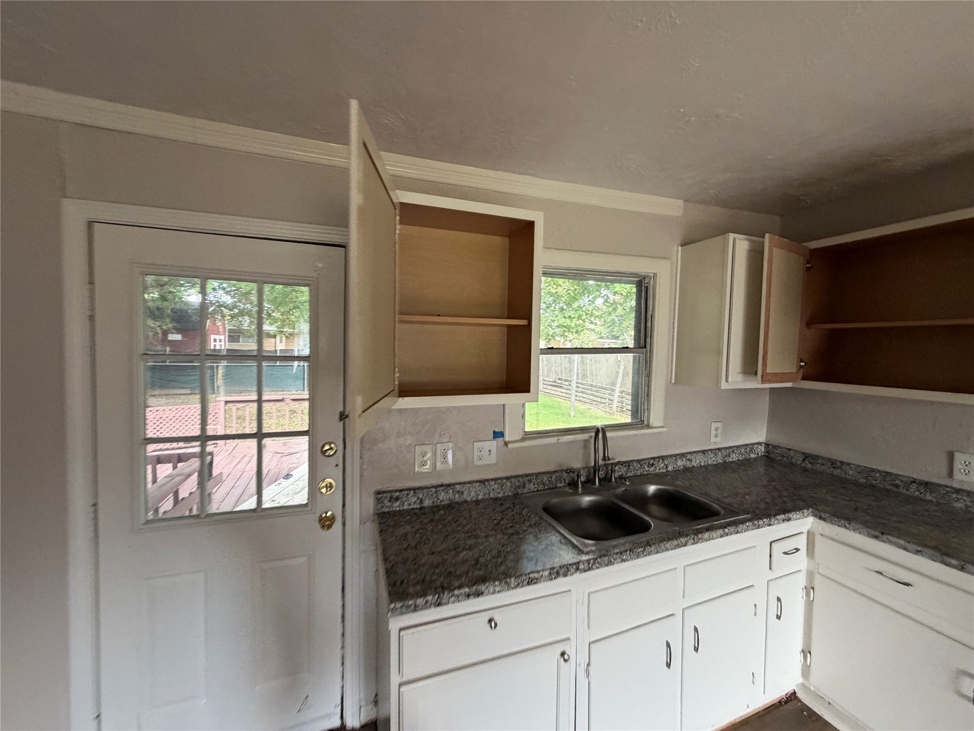 822 Harvard Street, Deer Park, TX 77536 822 Harvard Street, Deer Park, TX 77536