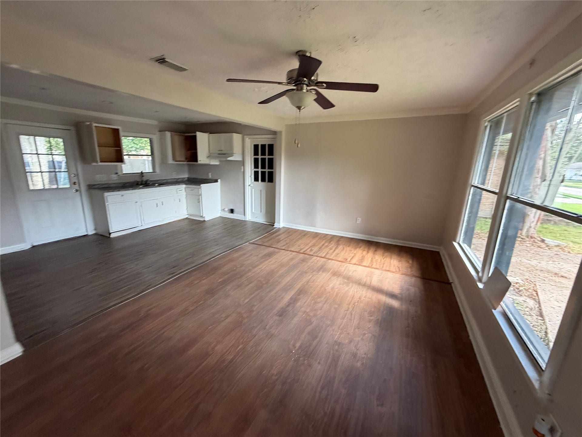 822 Harvard Street, Deer Park, TX 77536 822 Harvard Street, Deer Park, TX 77536
