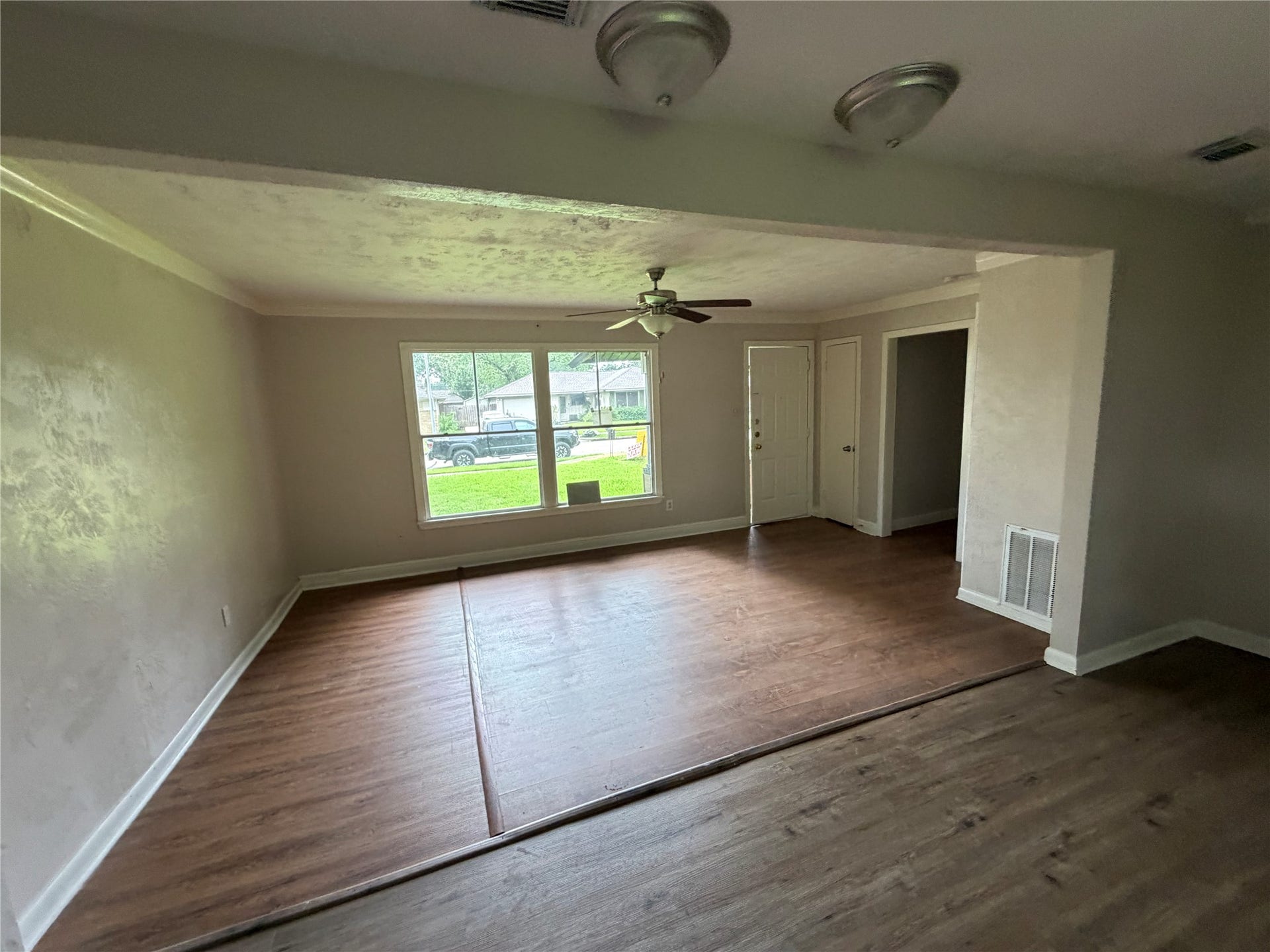 822 Harvard Street, Deer Park, TX 77536 822 Harvard Street, Deer Park, TX 77536