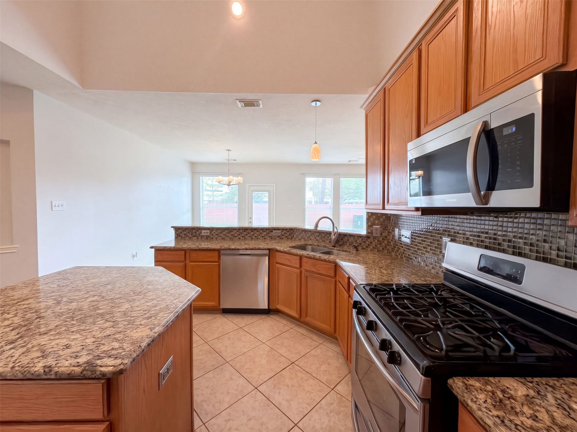 11810 White Water Bay Drive, Pearland, TX 77584 11810 White Water Bay Drive, Pearland, TX 77584