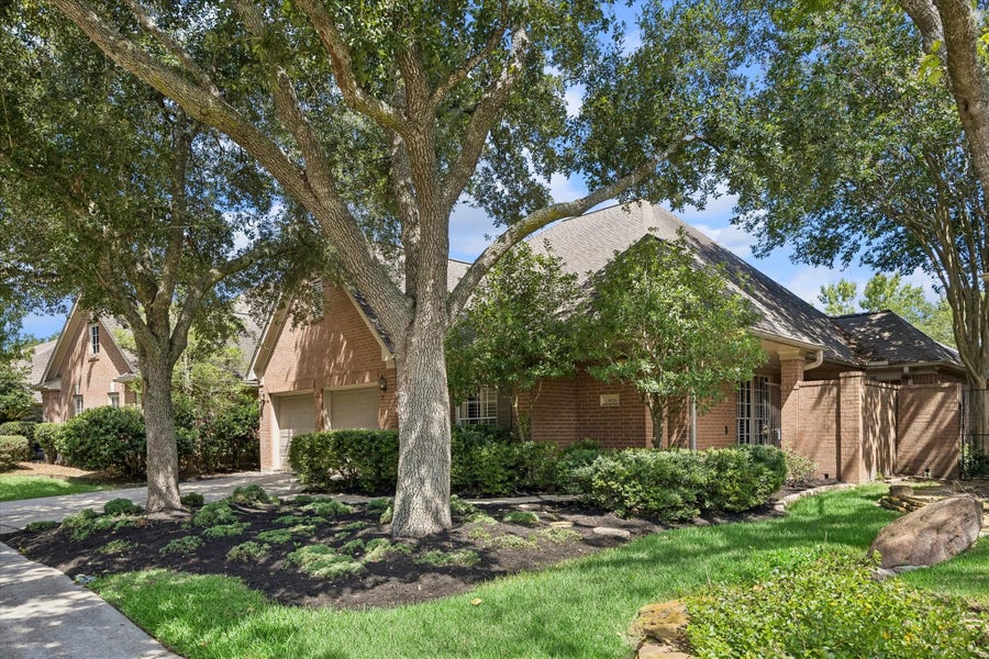 Property photo for 13826 Aspen Cove Drive, Houston, TX