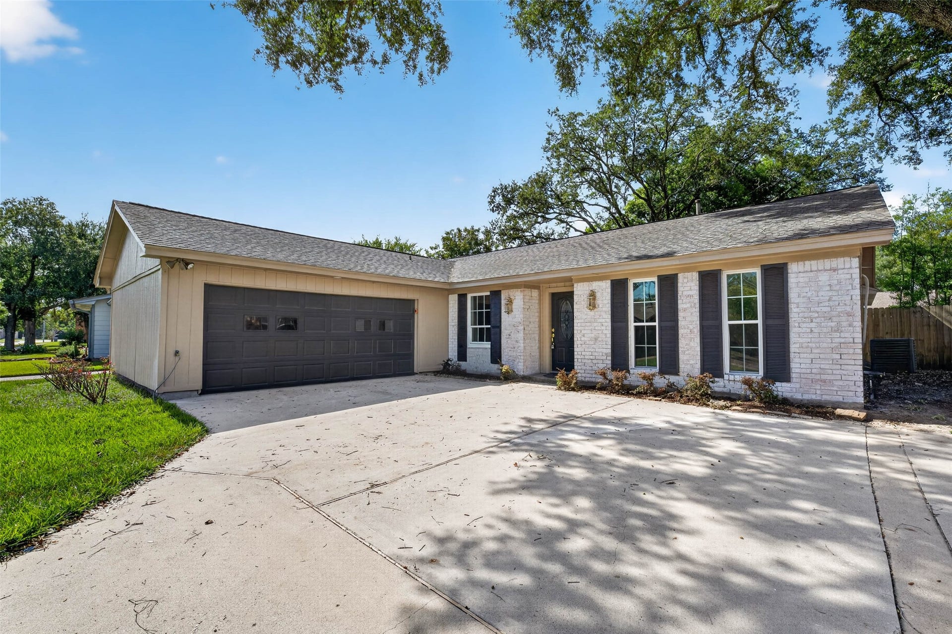3611 Plum Hollow Drive, Houston, TX 77059 3611 Plum Hollow Drive, Houston, TX 77059