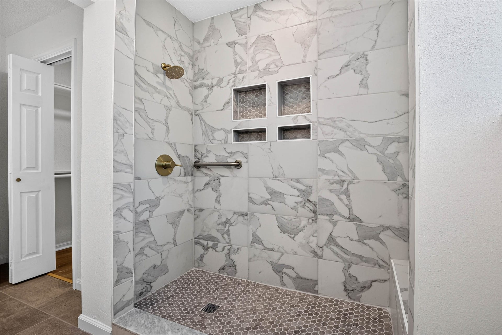 3611 Plum Hollow Drive, Houston, TX 77059 3611 Plum Hollow Drive, Houston, TX 77059