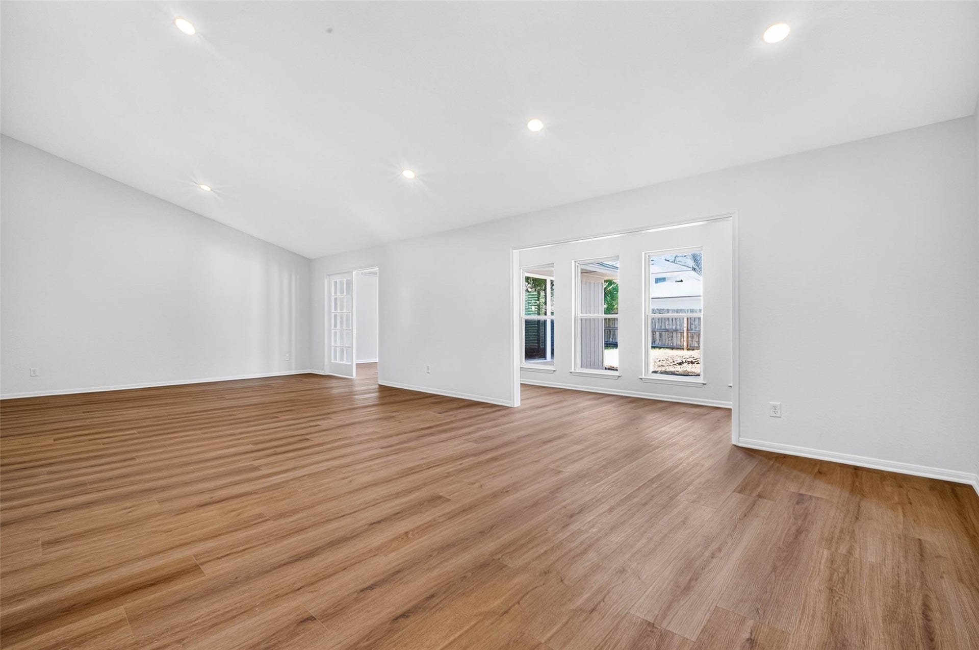 3611 Plum Hollow Drive, Houston, TX 77059 3611 Plum Hollow Drive, Houston, TX 77059