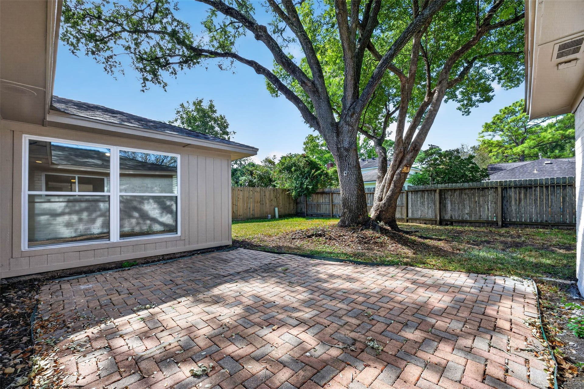 3611 Plum Hollow Drive, Houston, TX 77059 3611 Plum Hollow Drive, Houston, TX 77059
