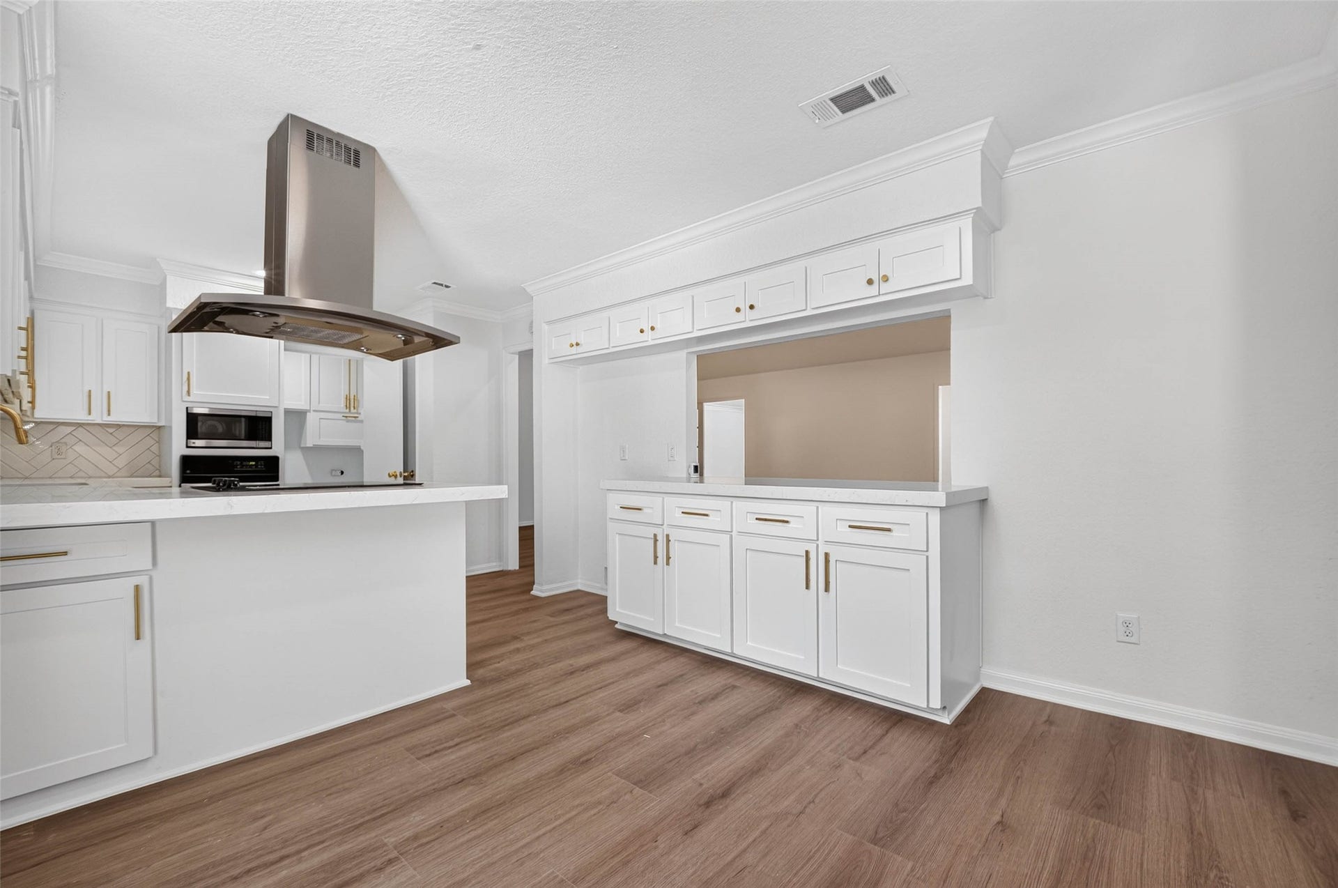 3611 Plum Hollow Drive, Houston, TX 77059 3611 Plum Hollow Drive, Houston, TX 77059
