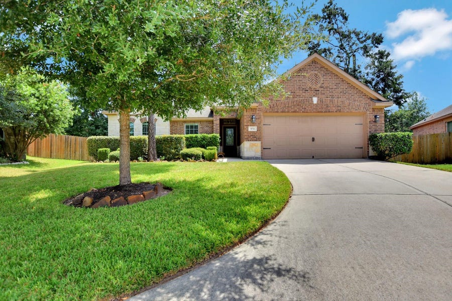 Property photo for 974 Gowan Drive, Conroe, TX