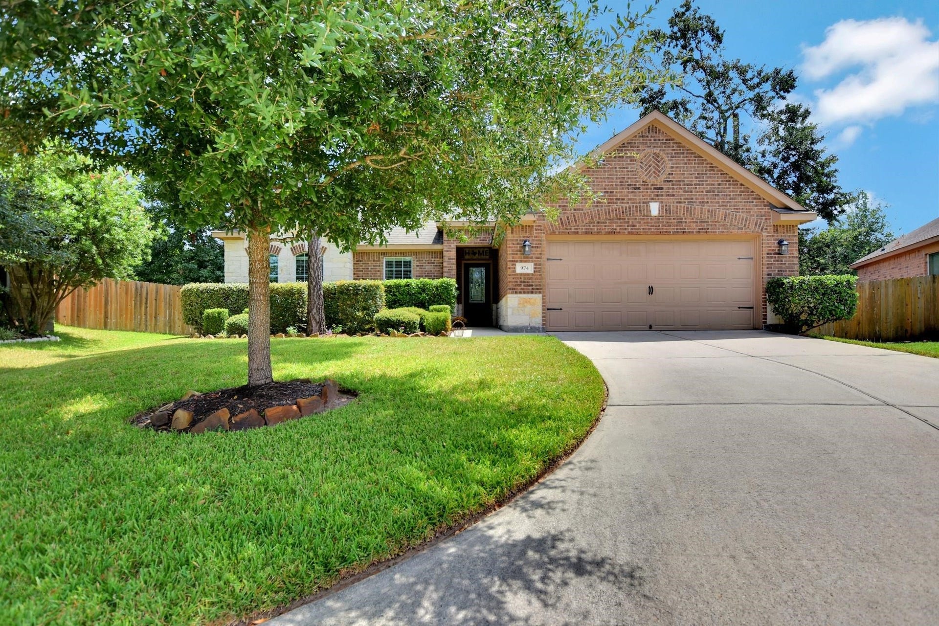 974 Gowan Drive, Conroe, TX 77301 974 Gowan Drive, Conroe, TX 77301