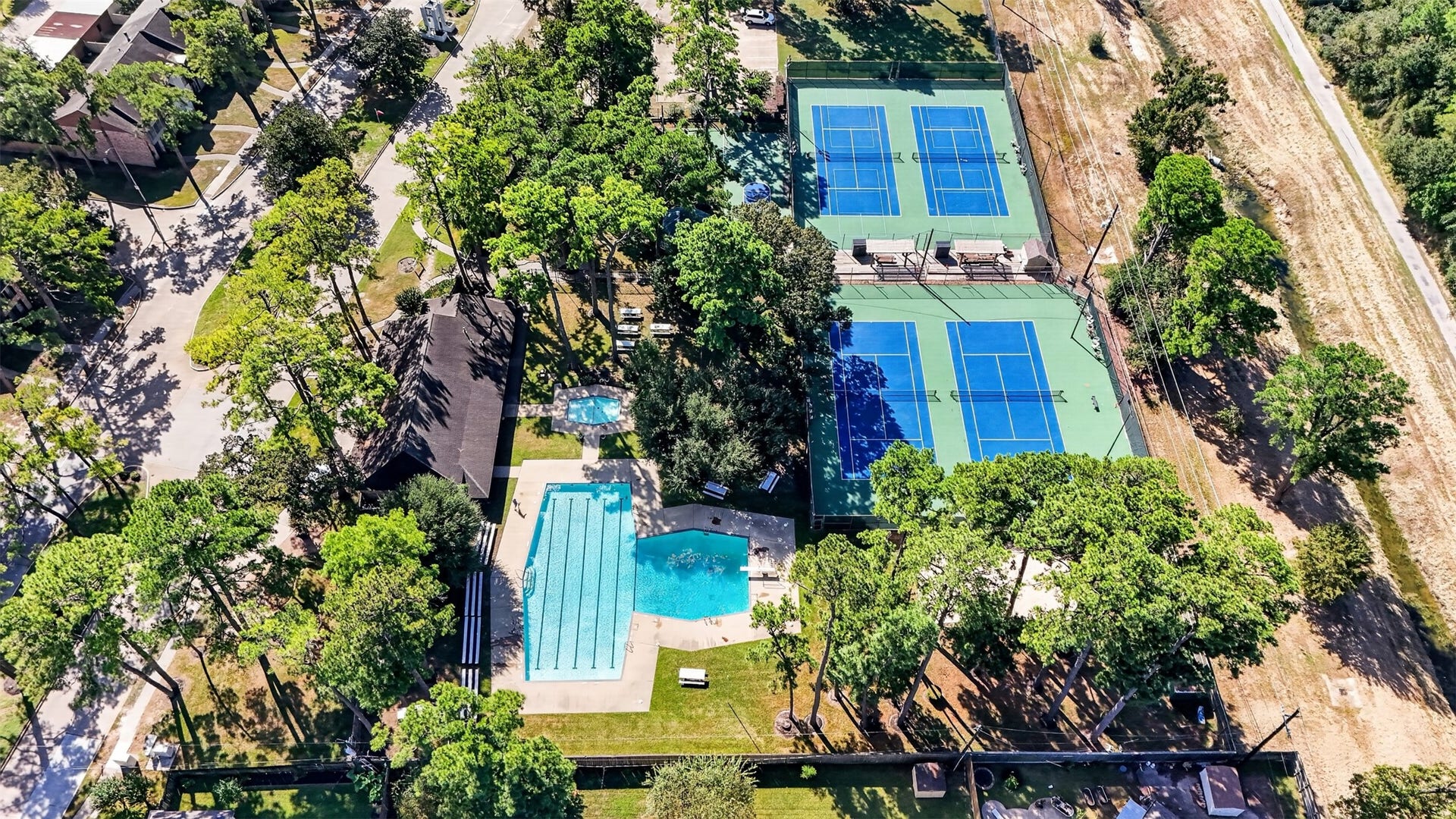 10818 Creektree Drive, Houston, TX 77070 10818 Creektree Drive, Houston, TX 77070