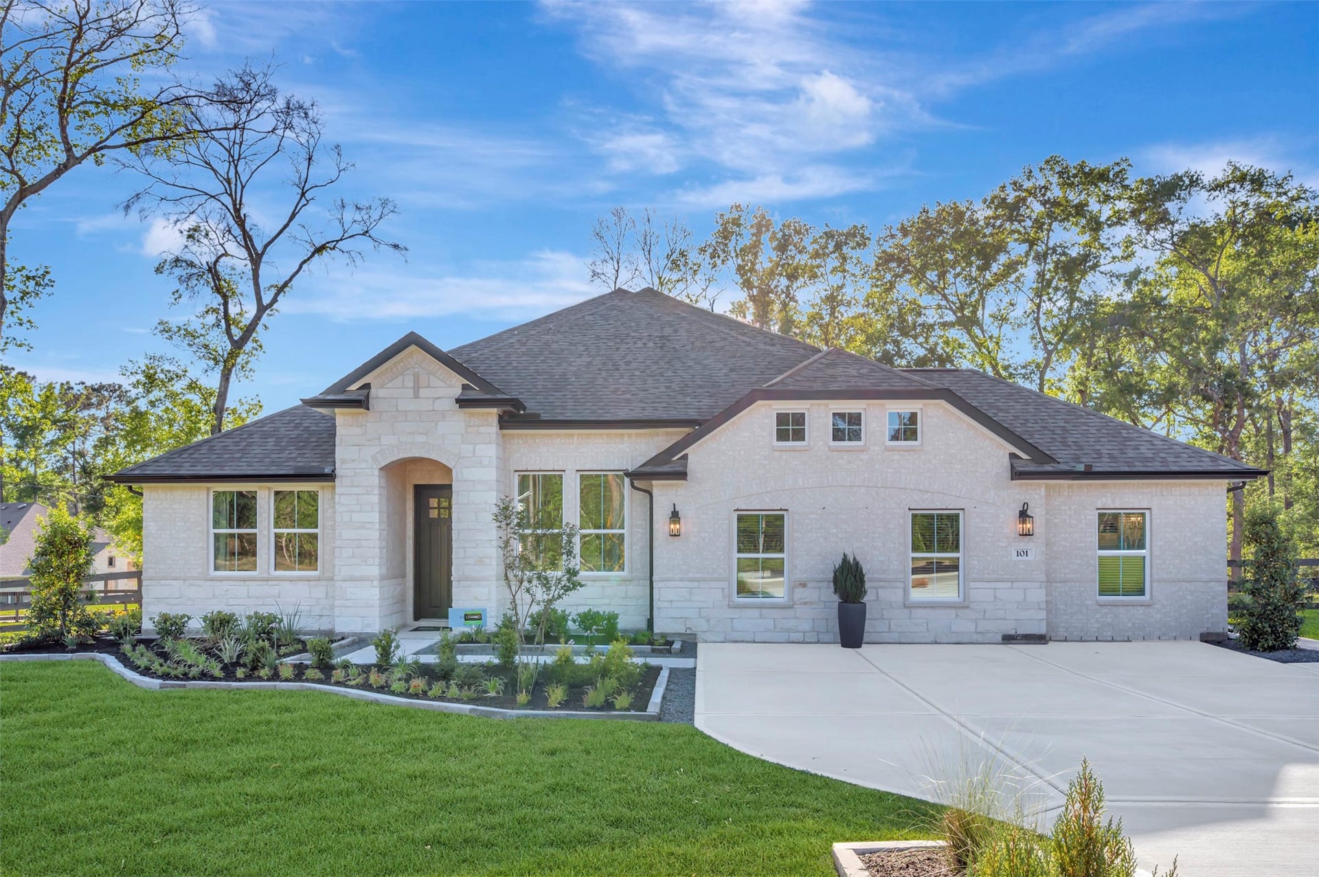 5005 Bluebell Way, Waller, TX 77484 *Photo is for illustrative purposes only and may not depict the actual home. Features, materials, colors, and specifications may vary.*