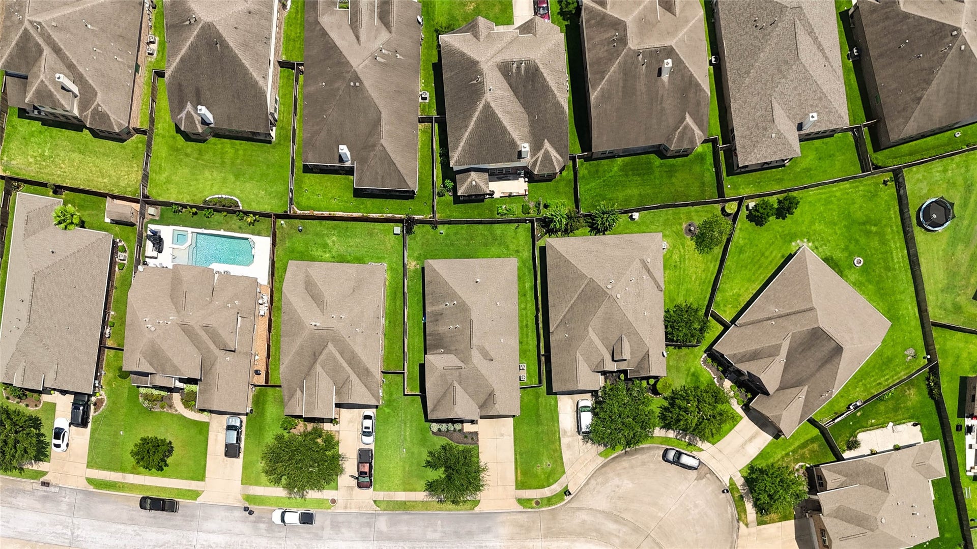 298 Clearwood Drive, League City, TX 77573 298 Clearwood Drive, League City, TX 77573