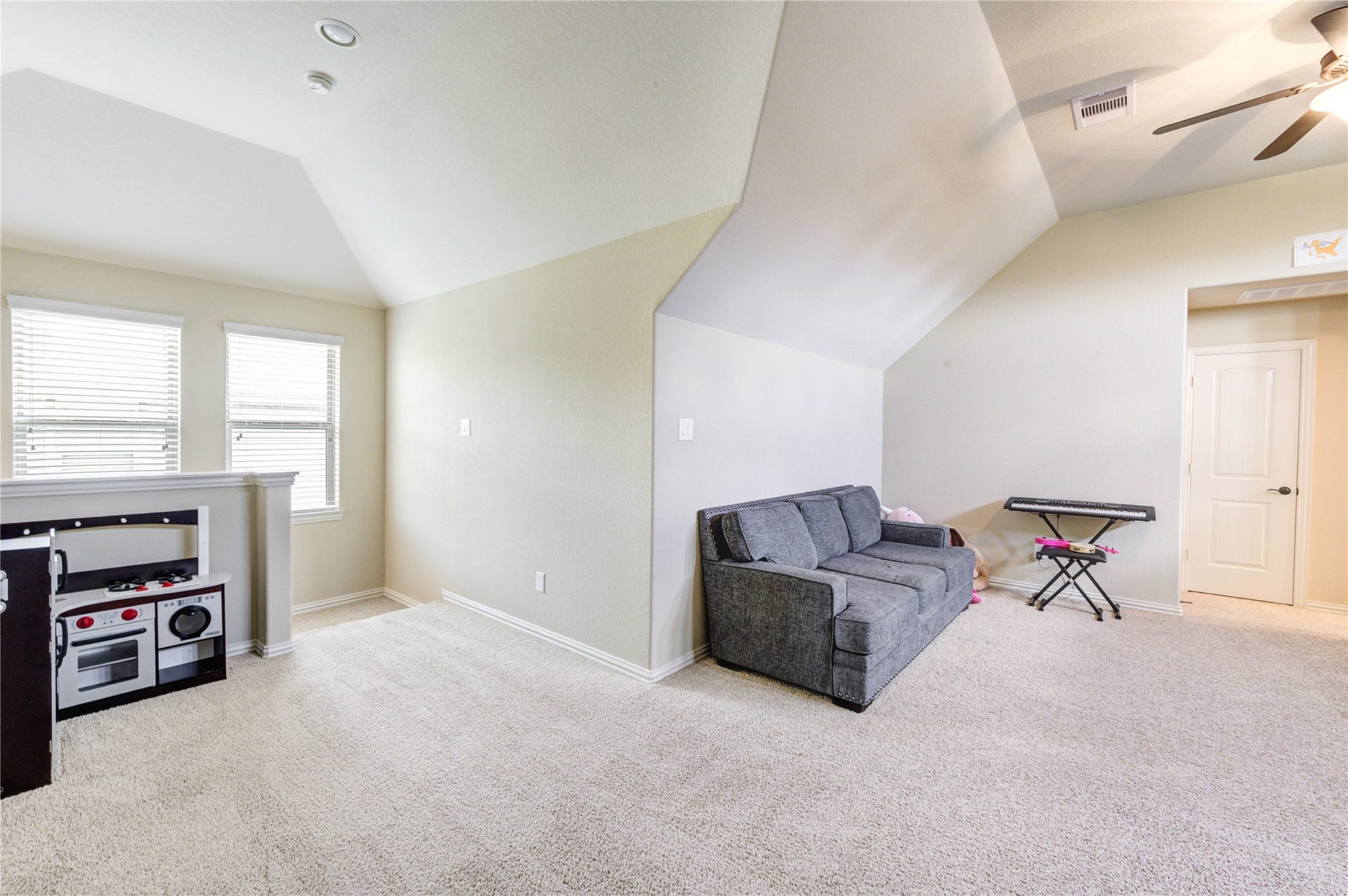 298 Clearwood Drive, League City, TX 77573 298 Clearwood Drive, League City, TX 77573