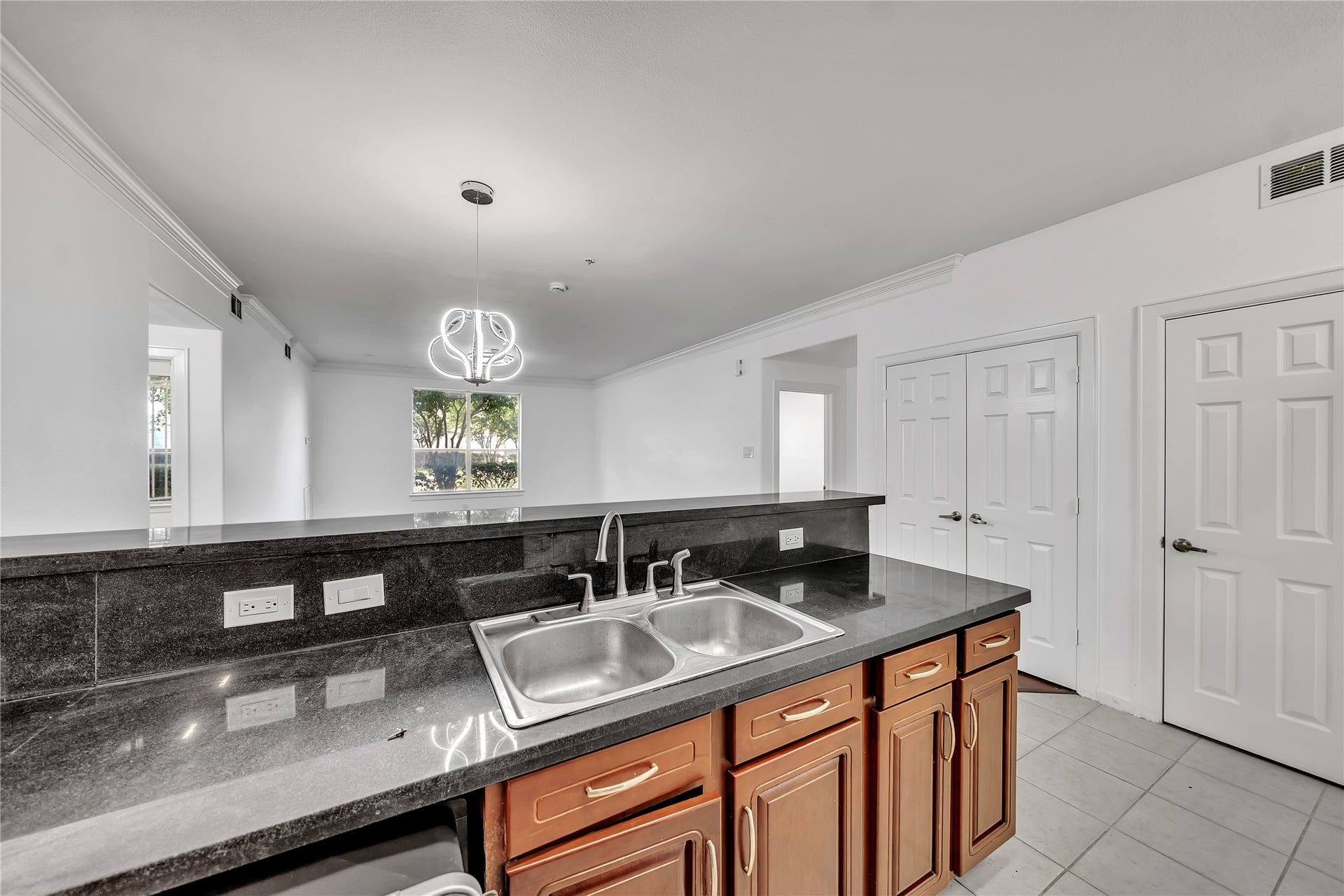 6633 W Sam Houston Parkway S, #1G, Houston, TX 77072 6633 W Sam Houston Parkway S, #1G, Houston, TX 77072