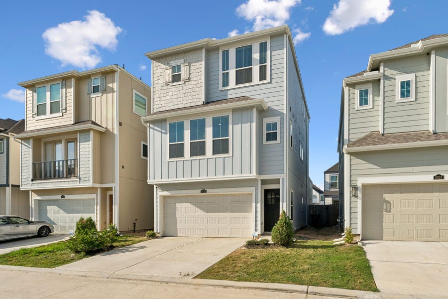 Property photo for 3017 Ventas Drive, Houston, TX