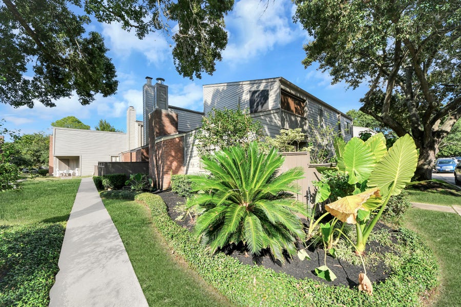Property photo for 1532 Prairie Grove Drive, Houston, TX