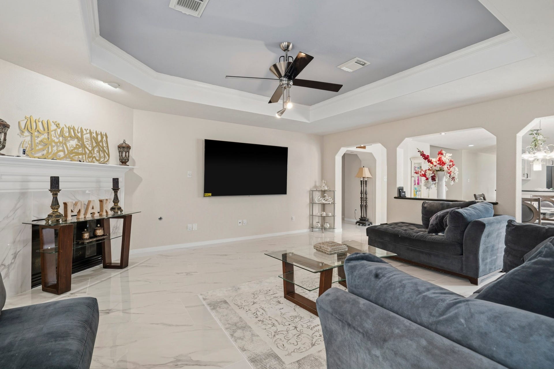 19302 Christine Crossing Drive, Richmond, TX 77407 A generous layout makes it easy to create multiple seating areas while still keeping the room open and comfortable.