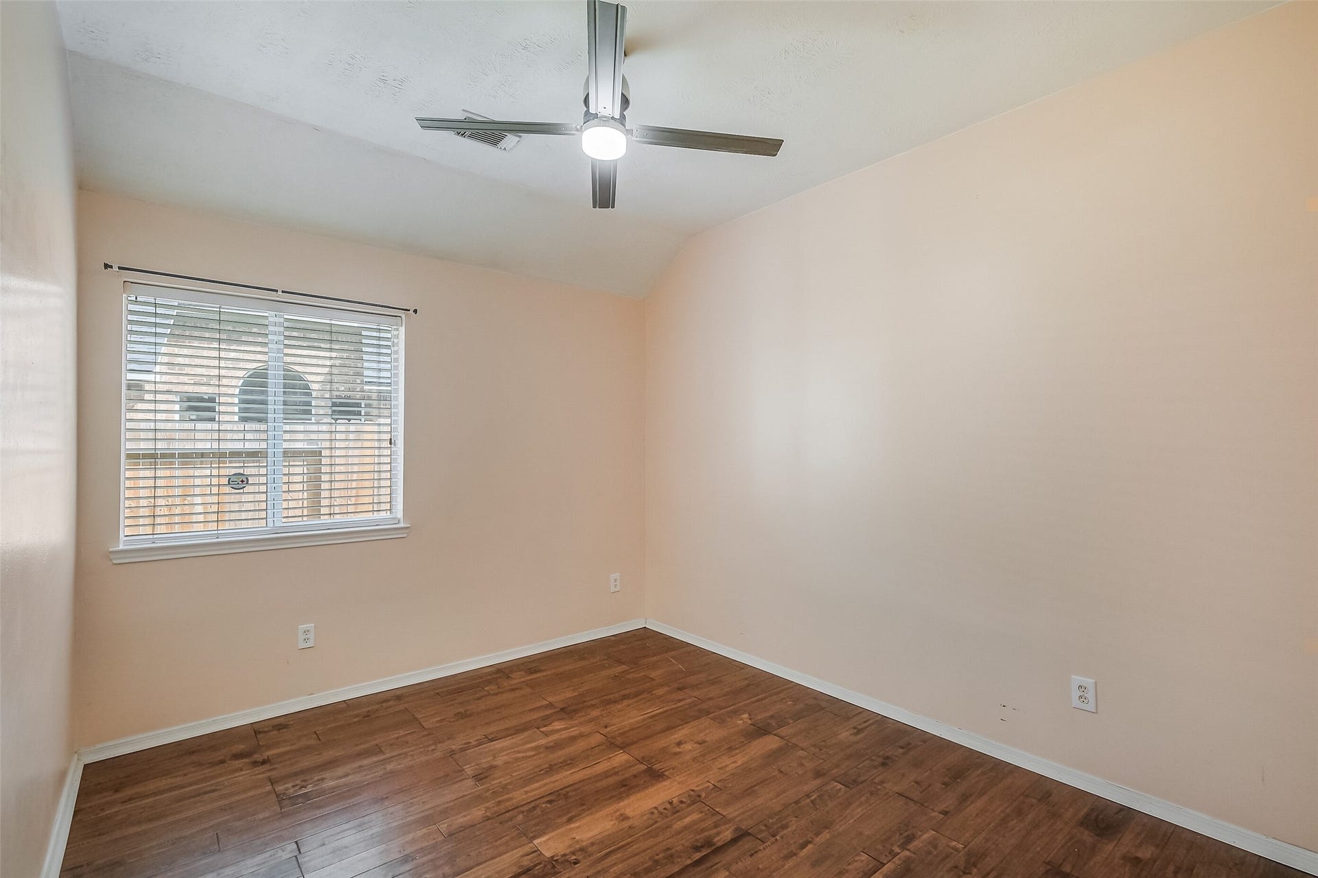 10302 Rudolph Court, Missouri City, TX 77459 10302 Rudolph Court, Missouri City, TX 77459